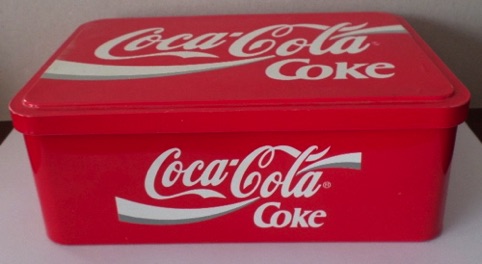 07687-1 € 4,00 coca cola voorraadbloik 19x12x7 cm.jpeg